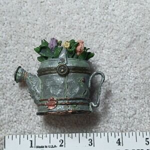 Boyds Uncle Beans Treasure Trinket Box Kendra's Watering Can W/McNibble 2000